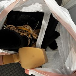 Bag Full Of Diff Shoes / Heels 