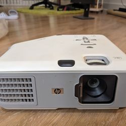 Projector (HP vp3610) For Sale!