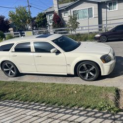 2005 Dodge Magnum