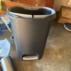 Kitchen Garbage Can