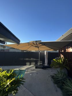 Purple Leaf Brand Patio umbrella + Base 9’ X 11’ 