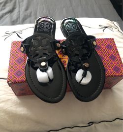 New Tory Burch Black Sandals Size 7.5
