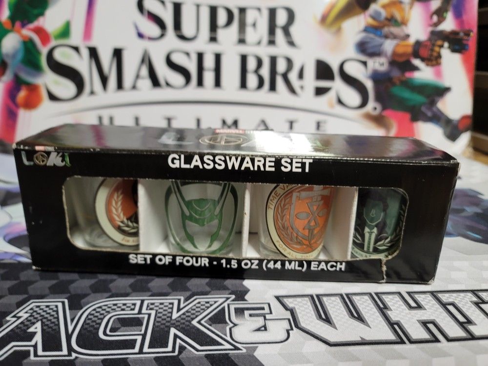 Loki Marvel Icons Shot Glass Set of 4 1.5oz Mini Barwear
