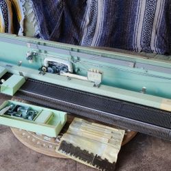 Knitting Machine Brother Profile 551