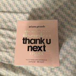Thank U Next Ariana Grande Perfume 🌸