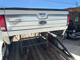 Ford truck bed