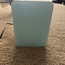Sephora Mini Beauty Fridge 