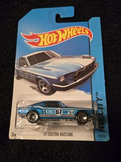 Hot Wheels '67 Custom Mustang
