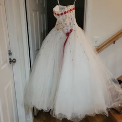 White Tulle Quinceanera Dress