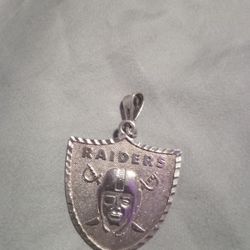 Vintage Raider Pendant *