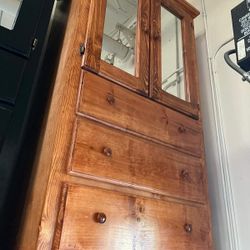 Tall closet Pine Oak Wood 