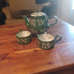 Temp-tations Green And White Teapot Set