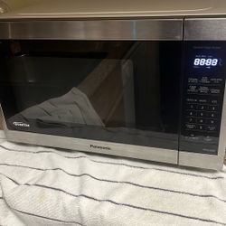 Microwave 1200 Watts