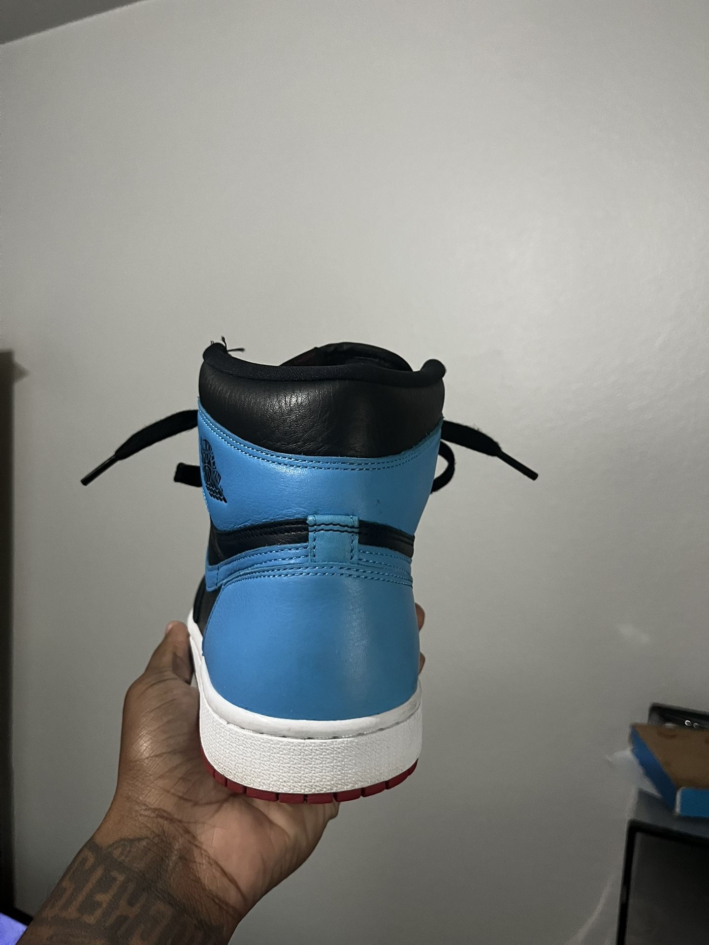 Jordan 1 Unc To Chi Size 10.5M