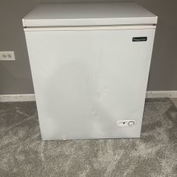 Magic Chef Chest Freezer