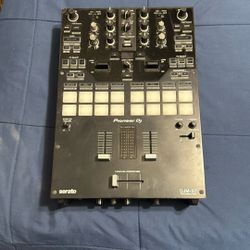 Pioneer DJ DJM-S7 2-Channel Battle Mixer (Used – Needs Repair)
