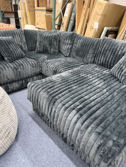 Sectional and sofas recliner in stock