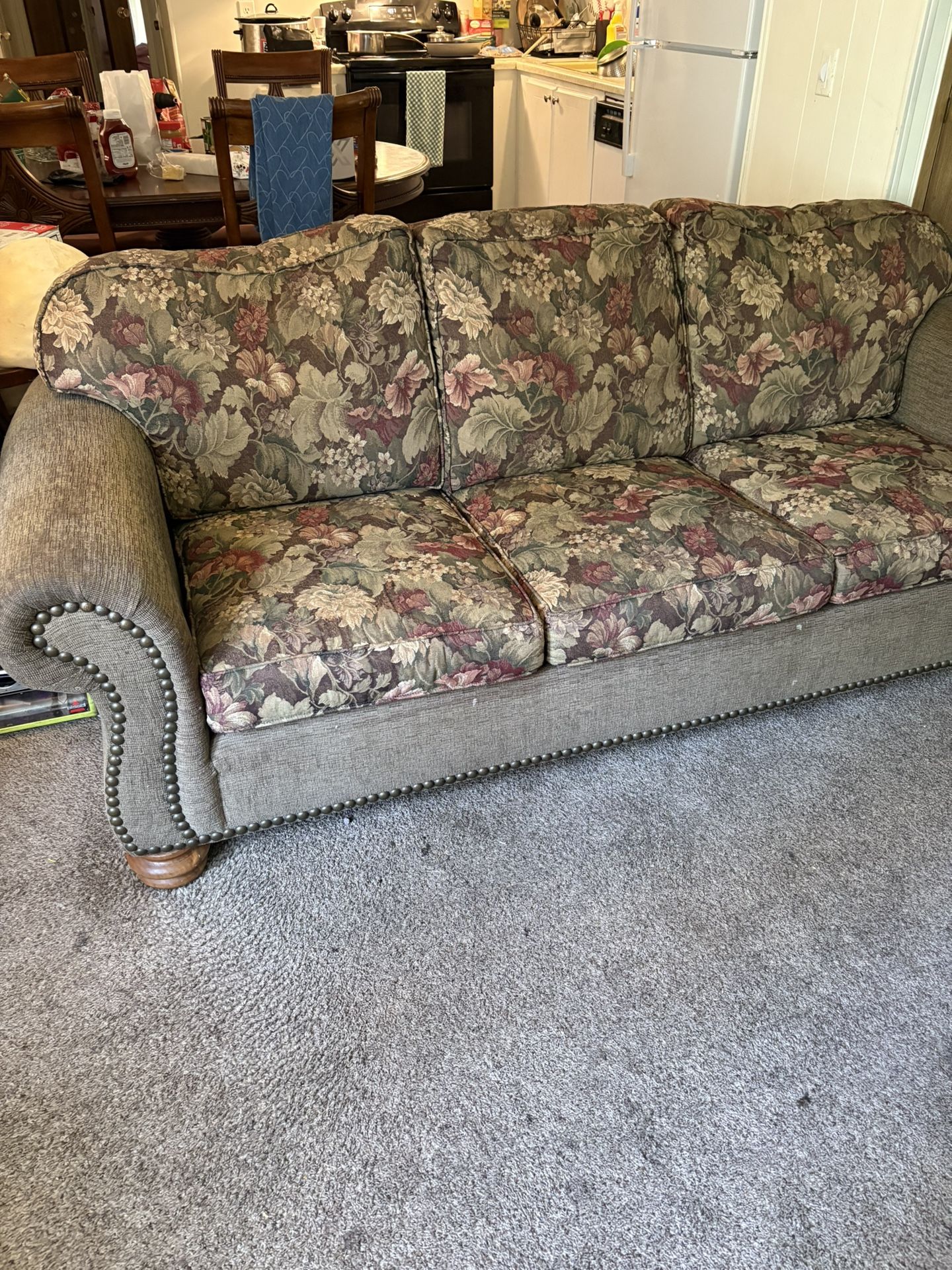 Antique Couch Pick Up By 6/15/25