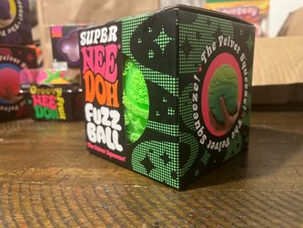 Needoh (NEW) super fuzz ball
