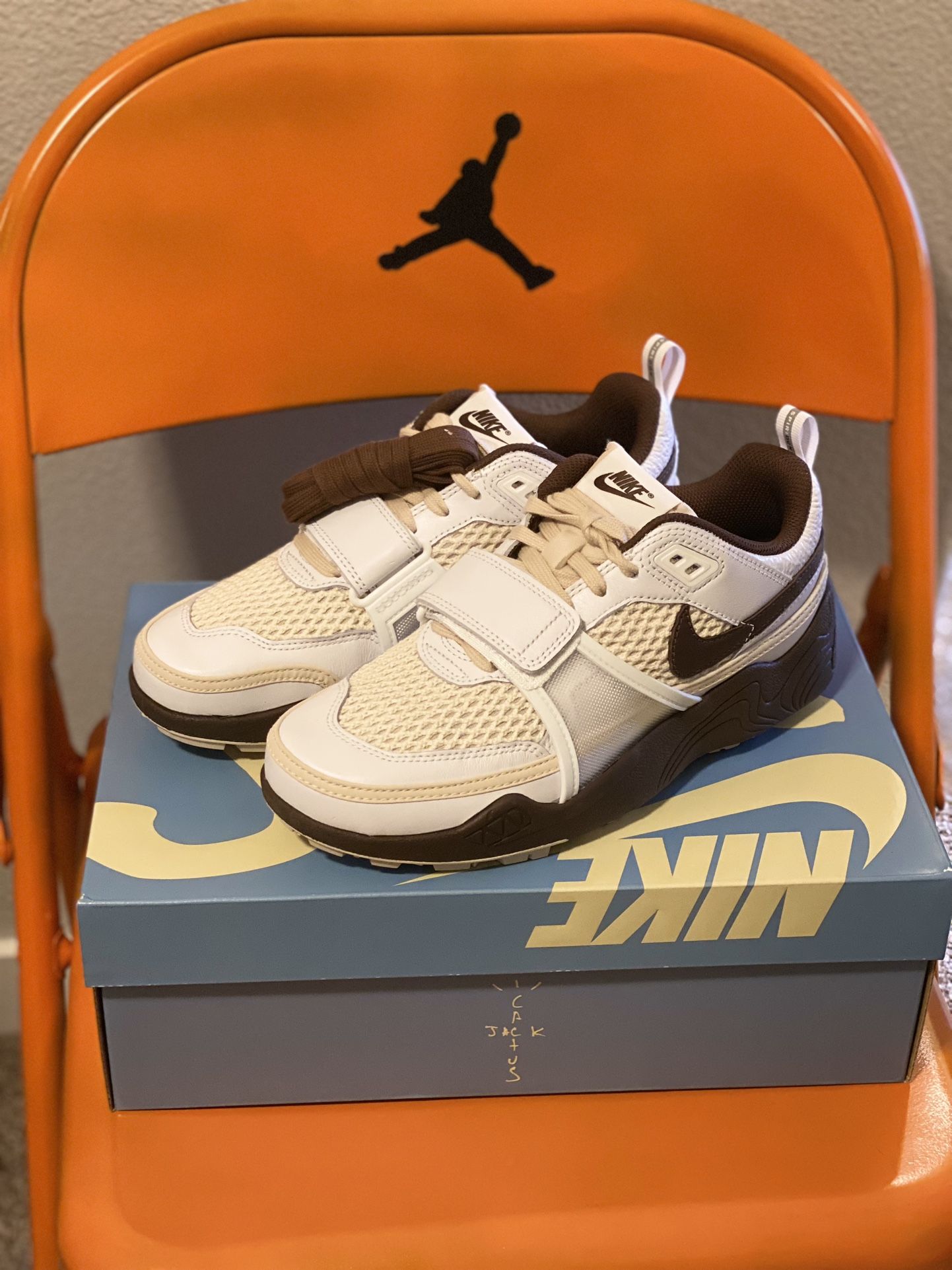 Travis Scott Nike Zoom Field Jaxx 6.5M