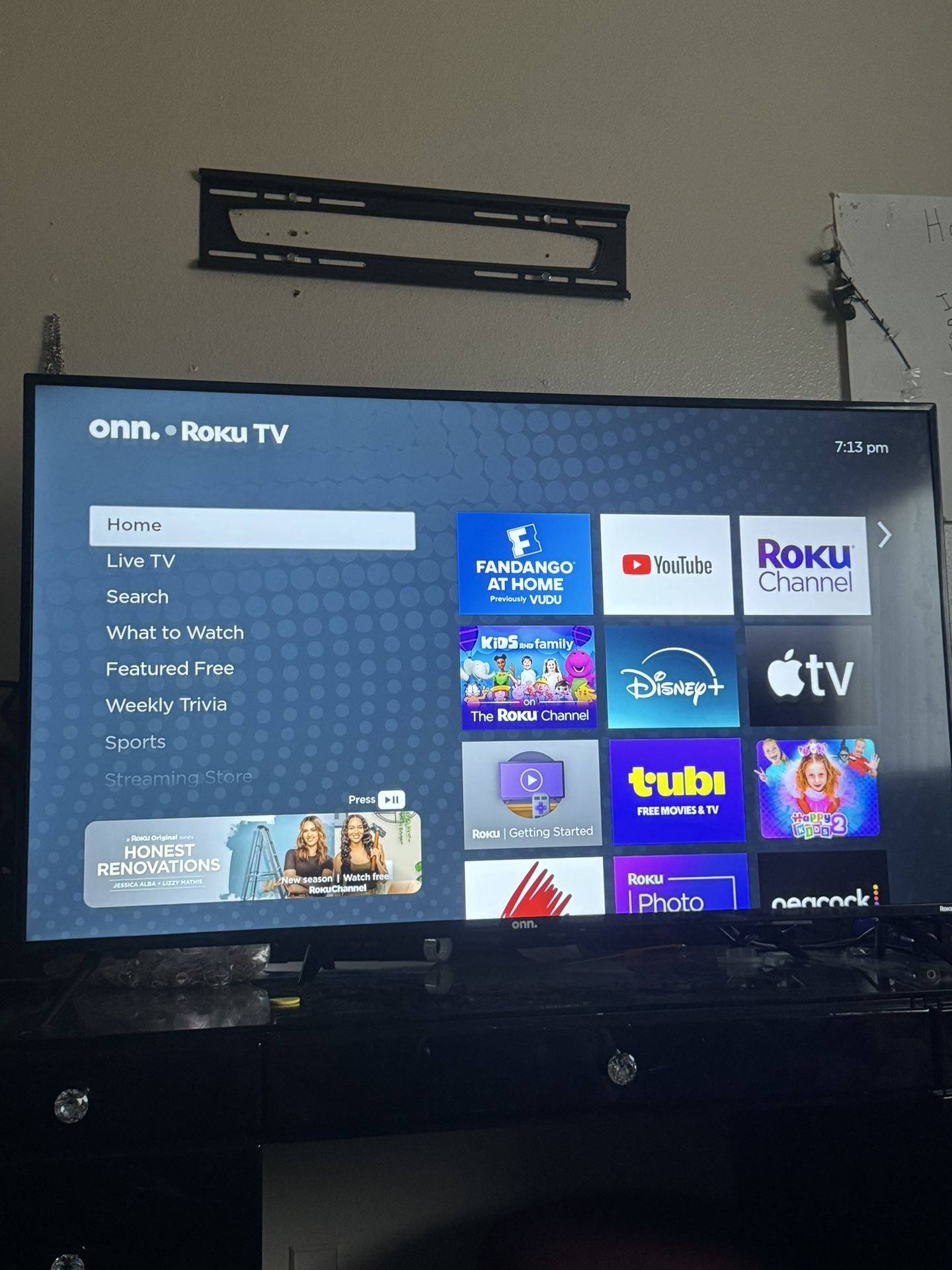 55 Inch Like New Roku Tv