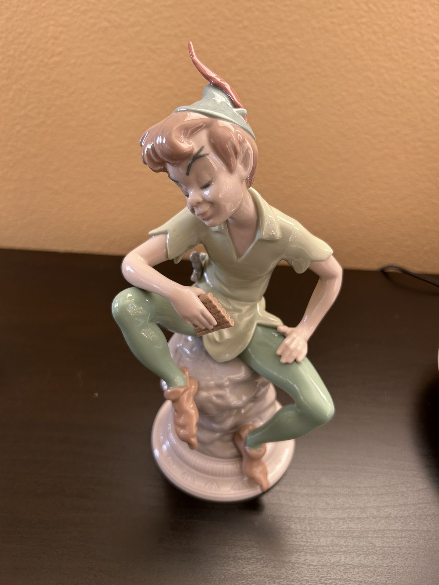 Figurine