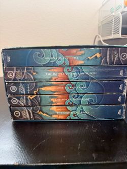 Percy Jackson and the Olympians 5-Book Boxed Set