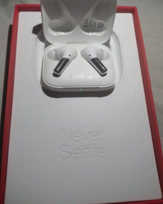 OnePlus Buds Pro White