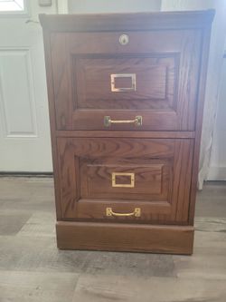 Oak wood filing cabinet