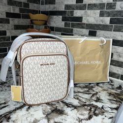 Michael Kors Authentic 