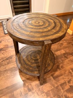 Unique Solid Wood End Table – Excellent Craftsmanship