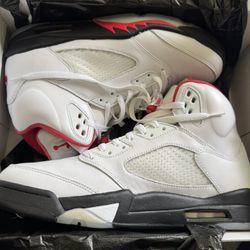 AIR JORDAN RETRO 5
