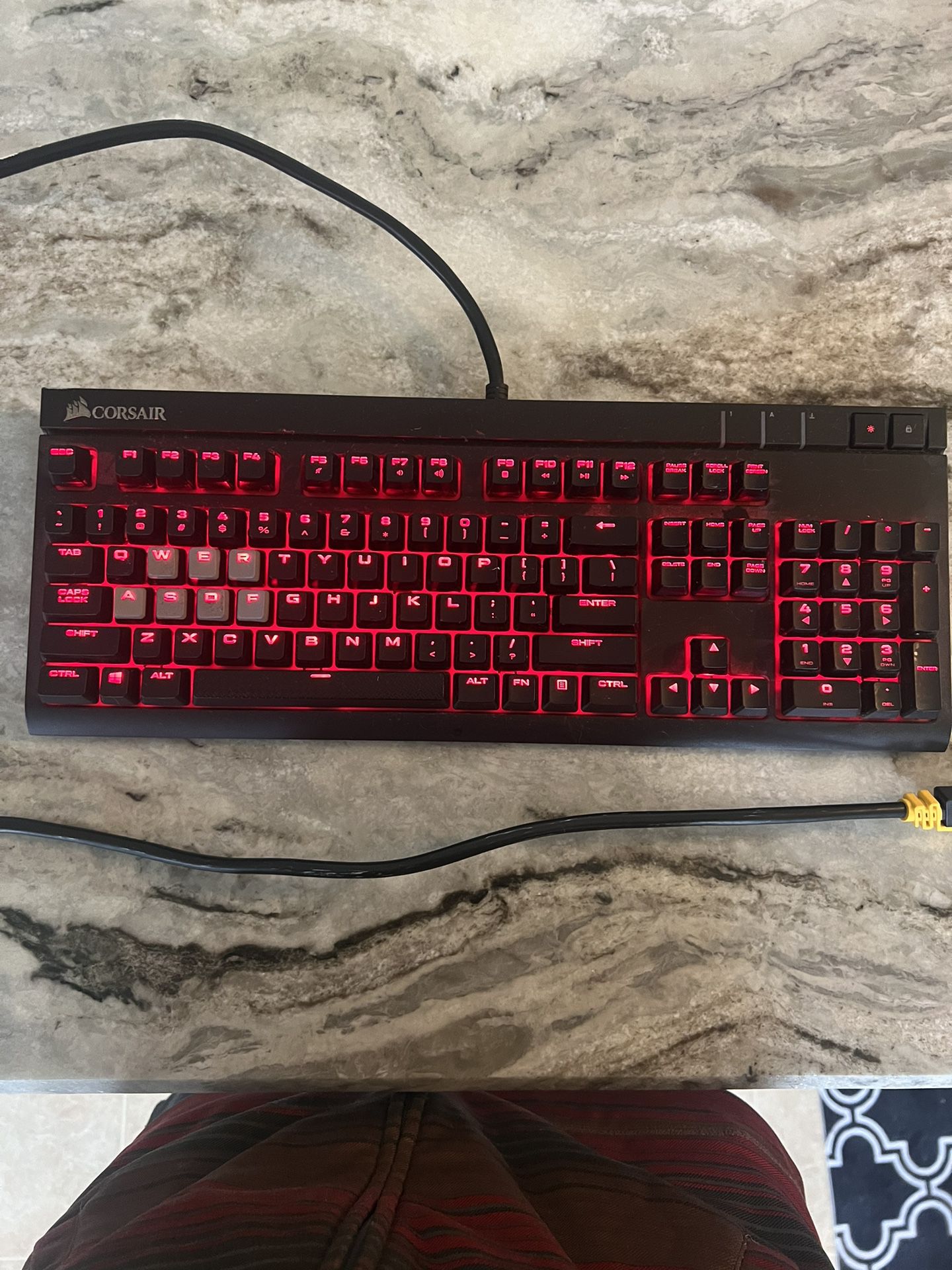 Corsair Mechanical STRAFE Keyboard Mx Red 