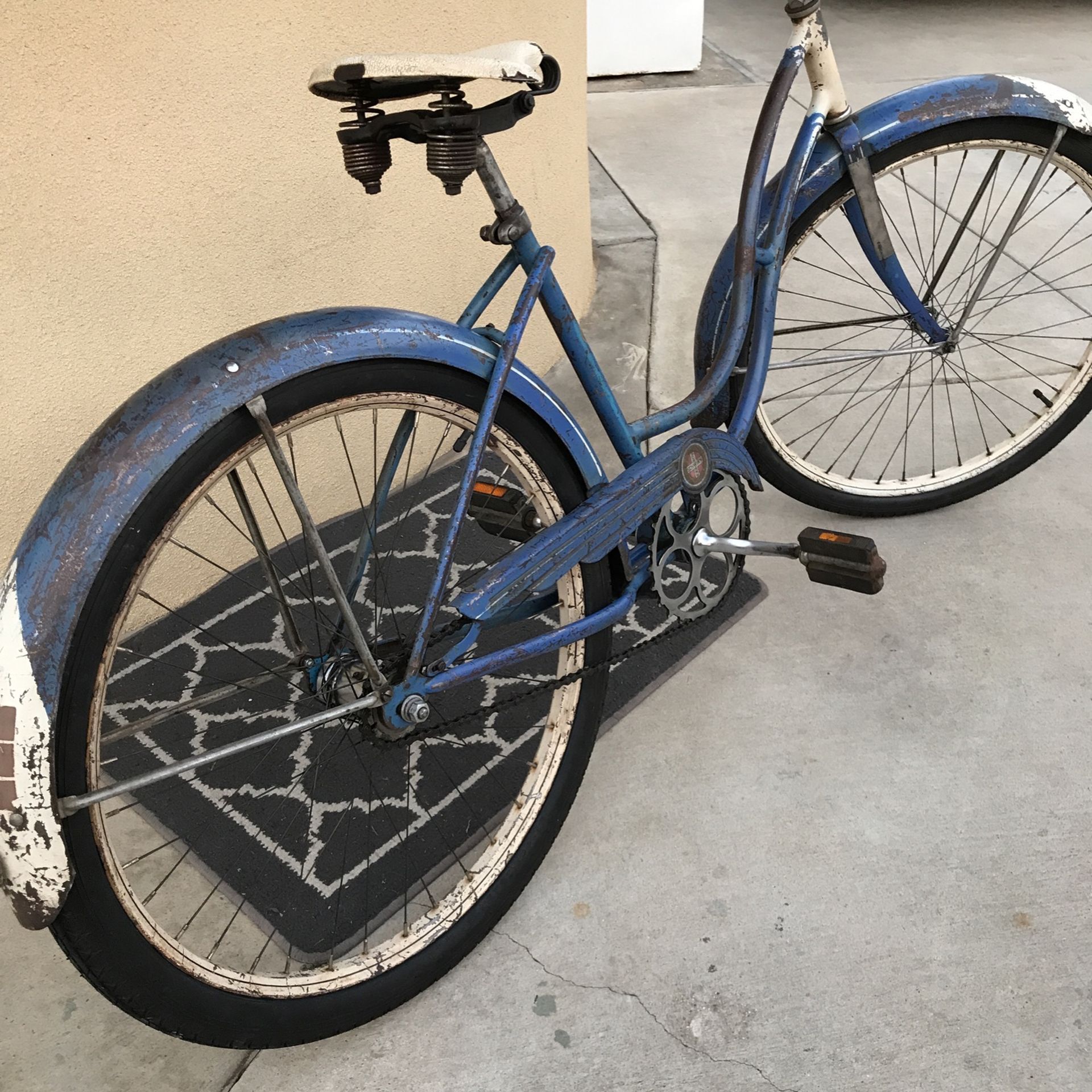 Vintage Schwinn Beach Cruiser , 26” Hornet , 26” Spitfire