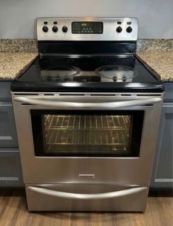 Frigidaire Professional 30" Electric Range / Stove (220V)