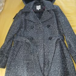 Women's Peak Coat With Hood