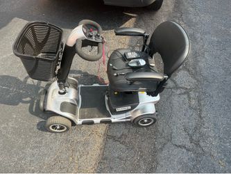 Mobility scooter