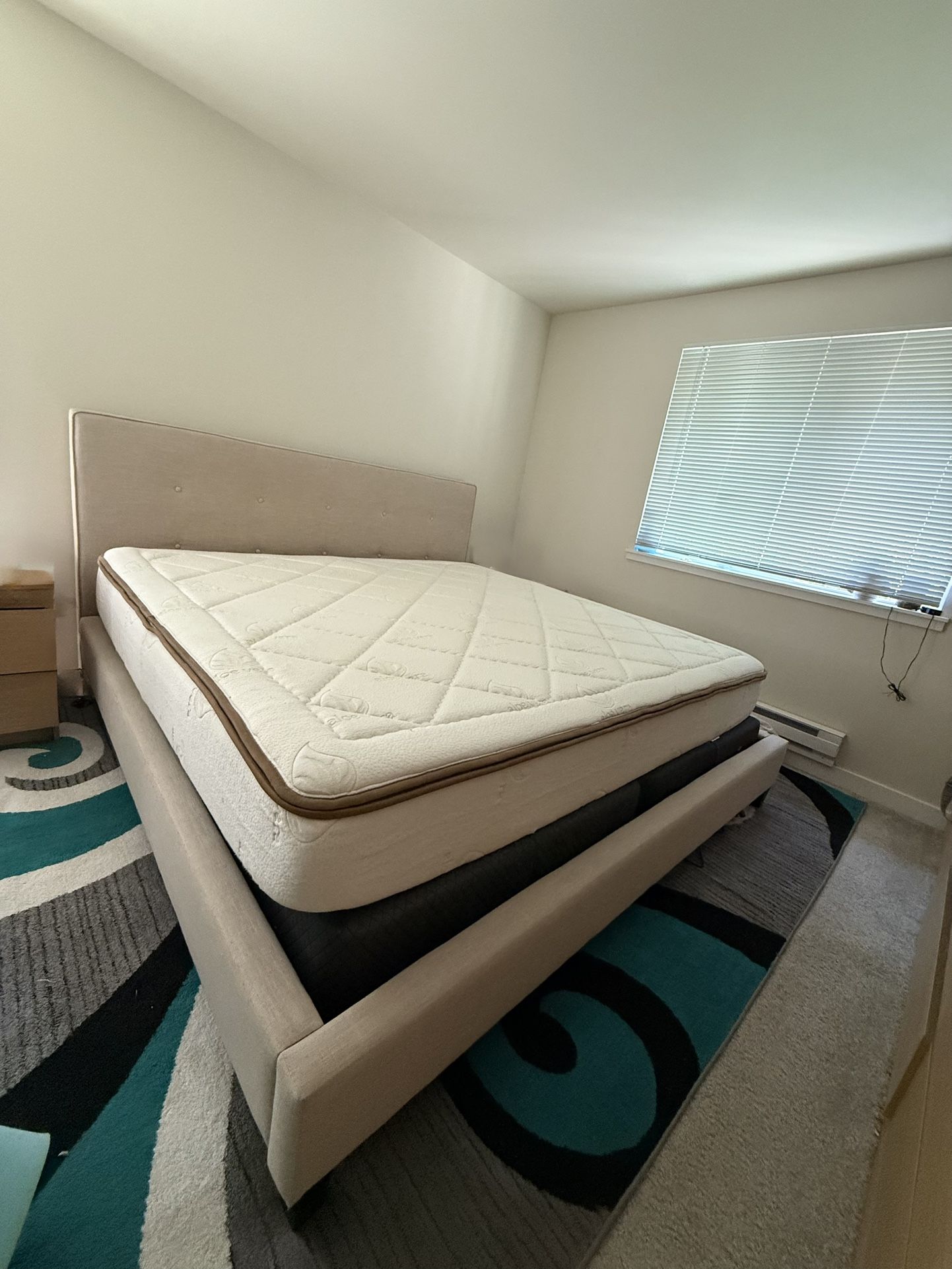 King Bed Set – Frame, Box Spring, & Mattress