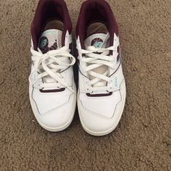 550 New Balance Sneakers 