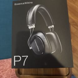 Bowers & Wilkins Headphones