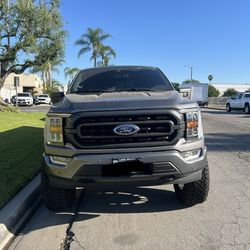 2023 Ford F150 XLT 4X4