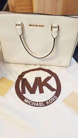 Authentic leather Michael Kors pocketbook