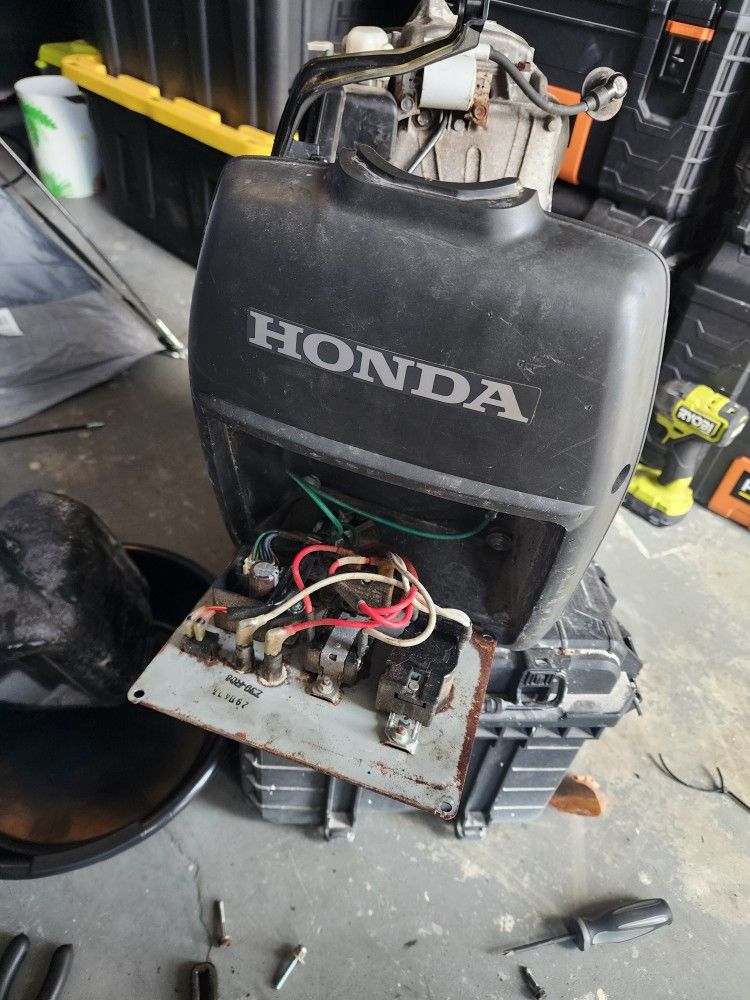 Honda eu2000i Generator Parts