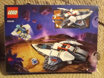 LEGO set 60430 City / Space