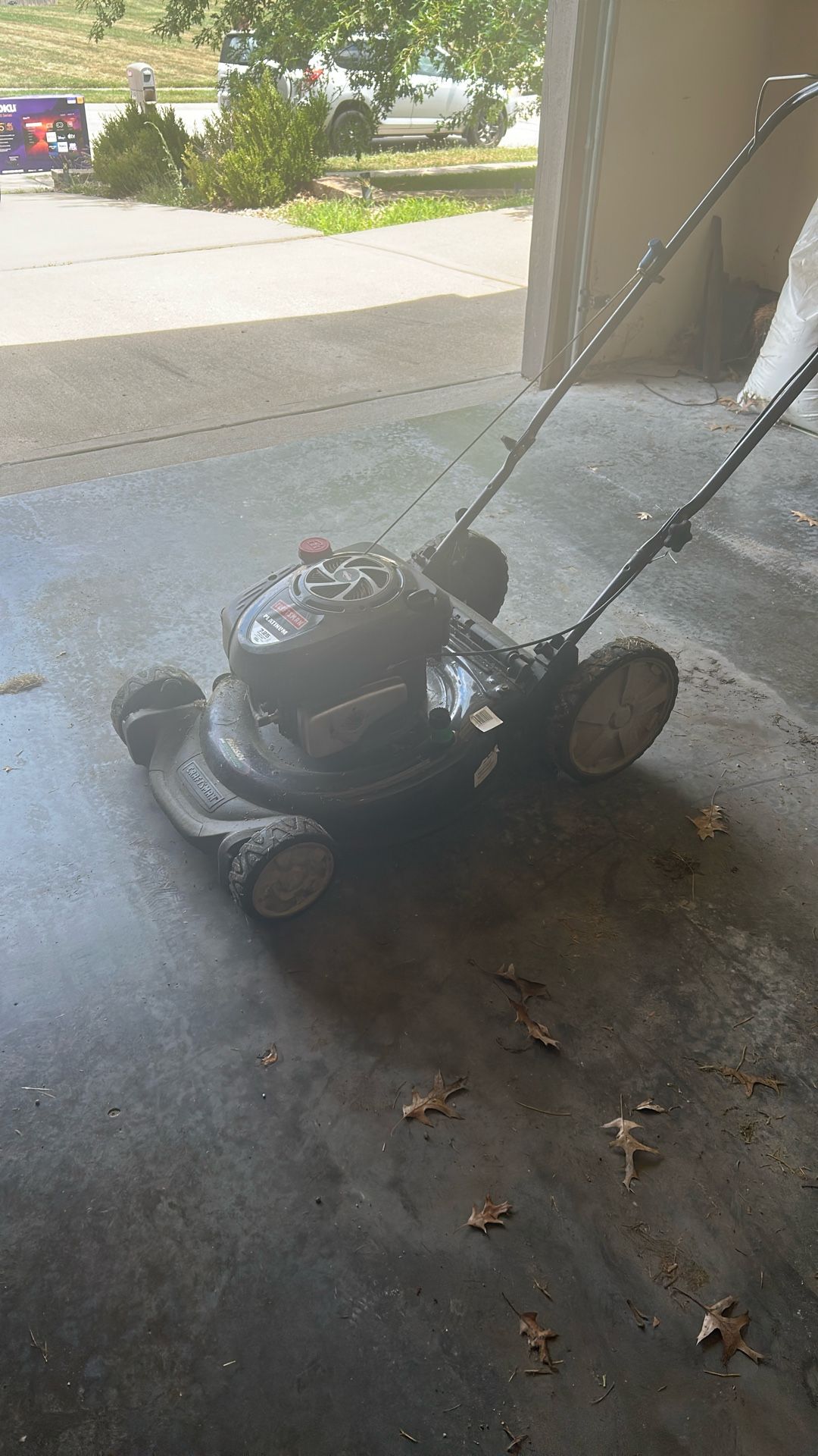 Craftsman push mower (runs)