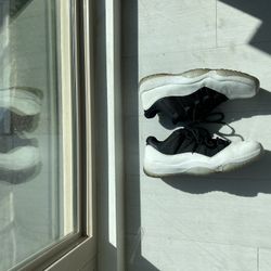 Jordan 11 Low Tuxedo Size 12 Men’s Shoes 