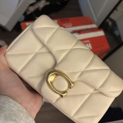 Coach Tabby Bag 