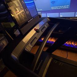 NORDICK TRACK BRAND NEW W/  3 YEAR PREMIUM WARRANTY