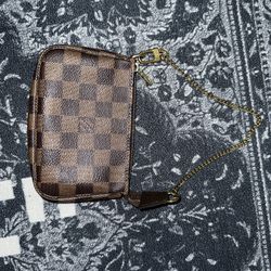 Louis Vittion Mini Pochette