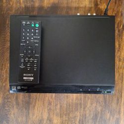 Sony DVP-SR210P DVD Player with Remote Tested and Works